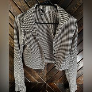 Zara Crop Button Up Long Sleeve size Large